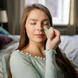 GUA SHA SCULPTOR & FACIAL ROLLER | GREEN JADE BASIC GIFT BOX